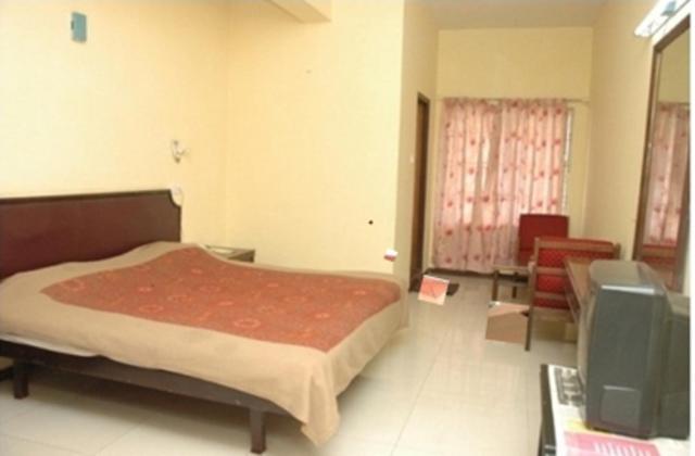 Hotel Preethi Palace Ooty Chambre photo