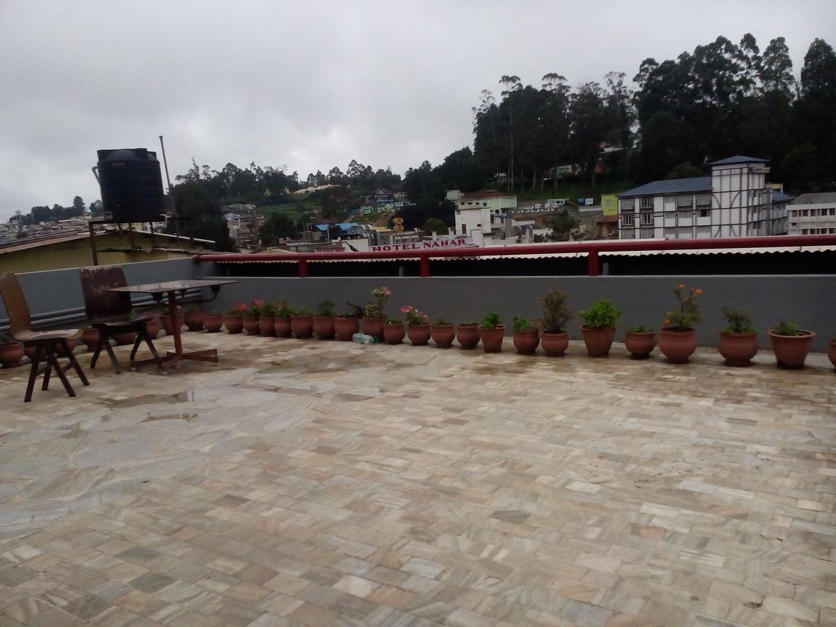 Hotel Preethi Palace Ooty Extérieur photo
